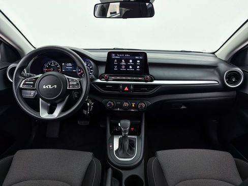 Used 2024 Kia Forte LXS FWD image 19