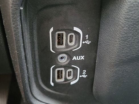 Used 2022 RAM 1500 Big Horn image 24