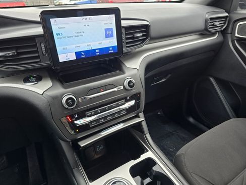 Used 2020 Ford Explorer XLT w/ Comfort Package image 29