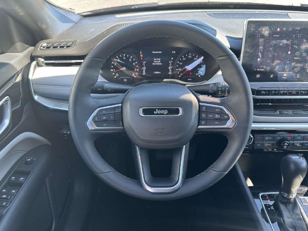 Used 2024 Jeep Compass Limited AWD/4WD image 14