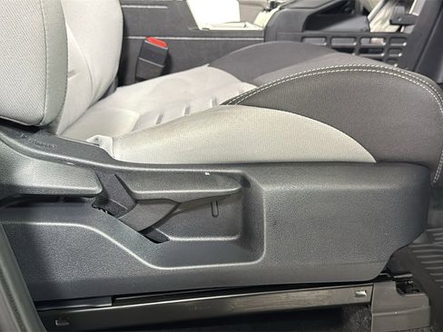 Certified 2025 Toyota Tacoma SR5 image 20