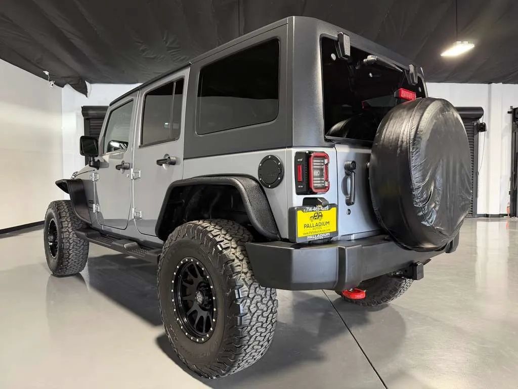 Used 2013 Jeep Wrangler Unlimited Sport AWD/4WD image 6
