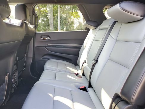 Used 2024 Dodge Durango GT RWD image 16
