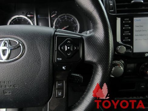 Used 2024 Toyota 4Runner TRD Off-Road Premium image 18