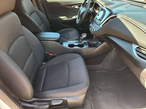 Used 2024 Chevrolet Malibu LT FWD image 14
