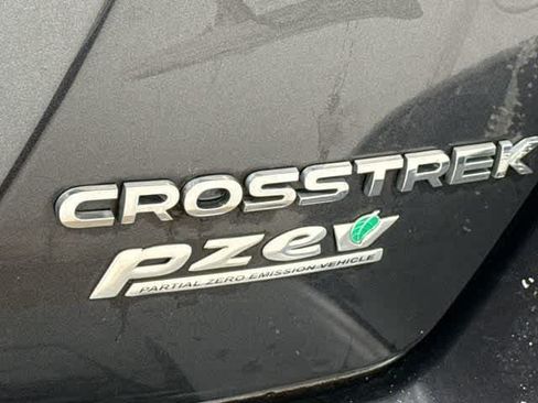 Used 2017 Subaru Crosstrek 2.0i Premium AWD/4WD image 16