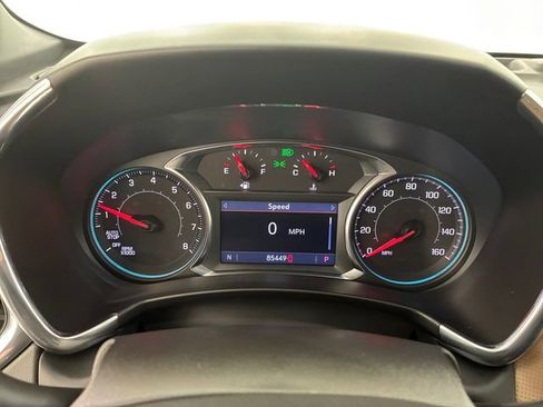 Used 2023 Chevrolet Equinox Premier AWD/4WD image 25