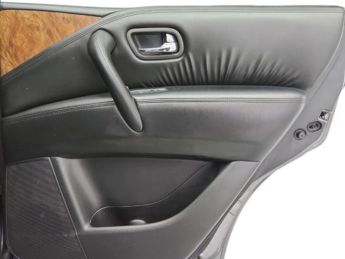 Used 2023 Nissan Armada SL image 38