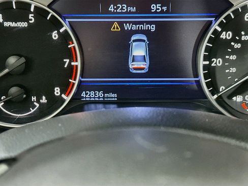 Used 2025 Nissan Altima 2.5 SR FWD image 19