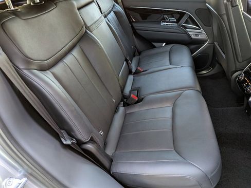 Certified 2023 Land Rover Range Rover SE image 21