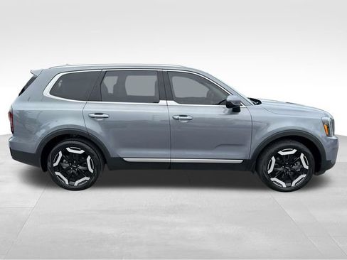 Certified 2024 Kia Telluride EX w/ EX Captain's Chair Package FWD image 8