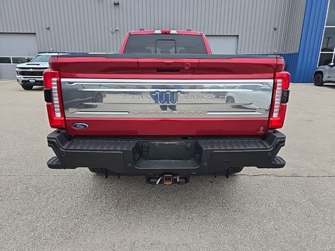 Used 2024 Ford F350 King Ranch w/ FX4 Off-Road Package image 4
