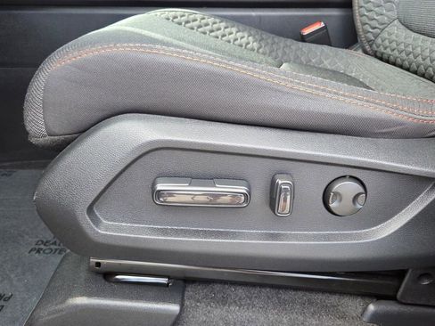 Certified 2023 Honda Pilot Sport image 10