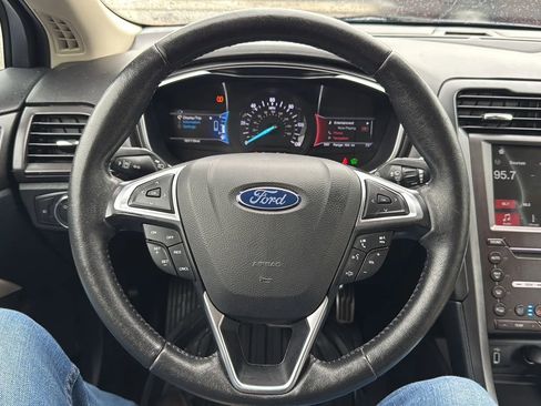 Used 2018 Ford Fusion Energi Titanium image 10