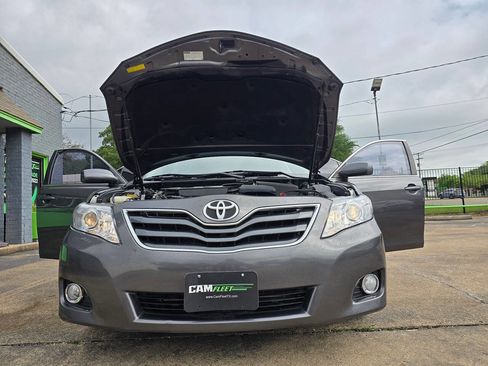 Used 2011 Toyota Camry image 45