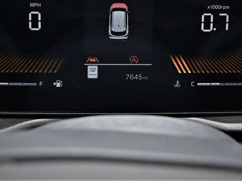 Used 2026 Kia Sportage LX image 10