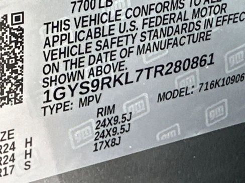 New 2026 Cadillac Escalade ESV Platinum Sport w/ LPO, ONYX Package image 32