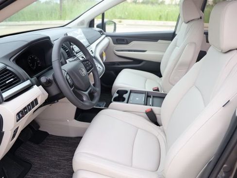 New 2026 Honda Odyssey EX-L image 13