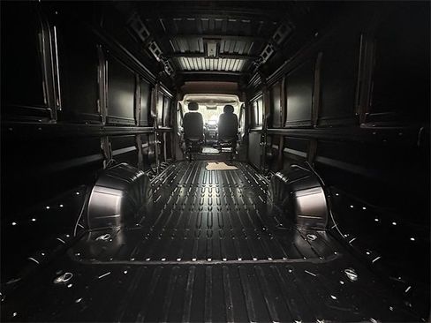 New 2026 RAM ProMaster 3500 w/ Quick Order Package 22G SLT image 11