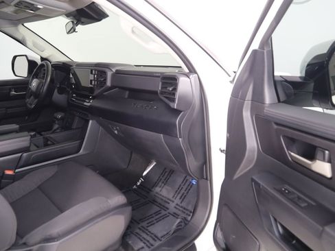 Used 2024 Toyota Tundra SR5 w/ SR5 Convenience Package AWD/4WD image 41