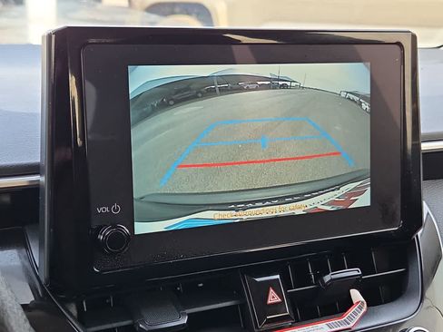 Certified 2025 Toyota Corolla LE image 24