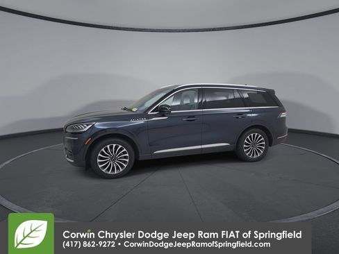 Used 2023 Lincoln Aviator Reserve w/ Elements Package Plus AWD/4WD image 8