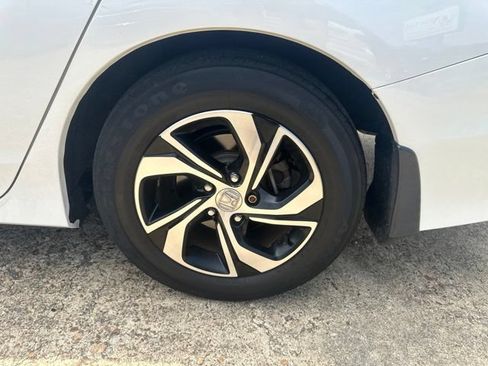 Used 2017 Honda Accord LX image 21