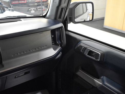 Used 2023 Ford Bronco Outer Banks AWD/4WD image 23