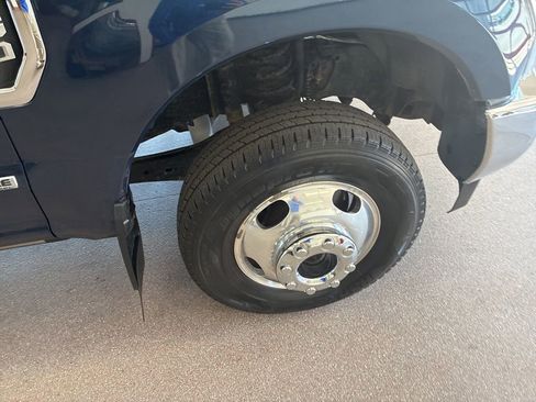 Used 2018 Ford F350 Lariat w/ Lariat Ultimate Package AWD/4WD image 43