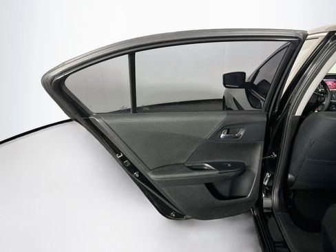 Used 2017 Honda Accord LX image 24