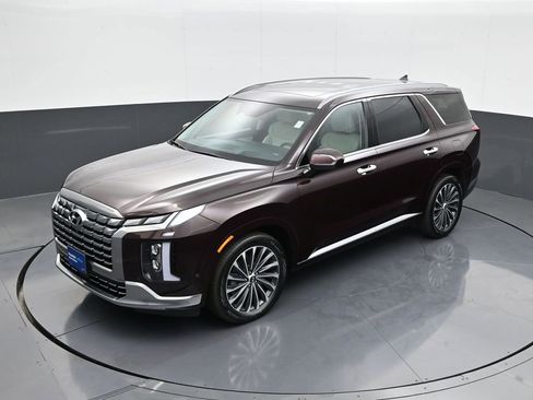 Used 2023 Hyundai Palisade Calligraphy image 14