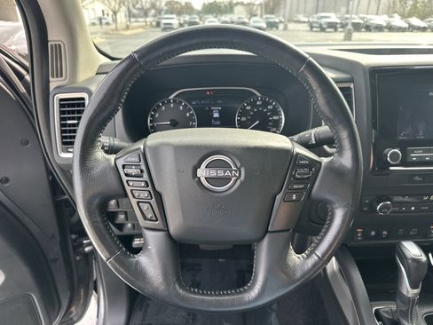 Used 2023 Nissan Frontier SV w/ SV Convenience Package image 18