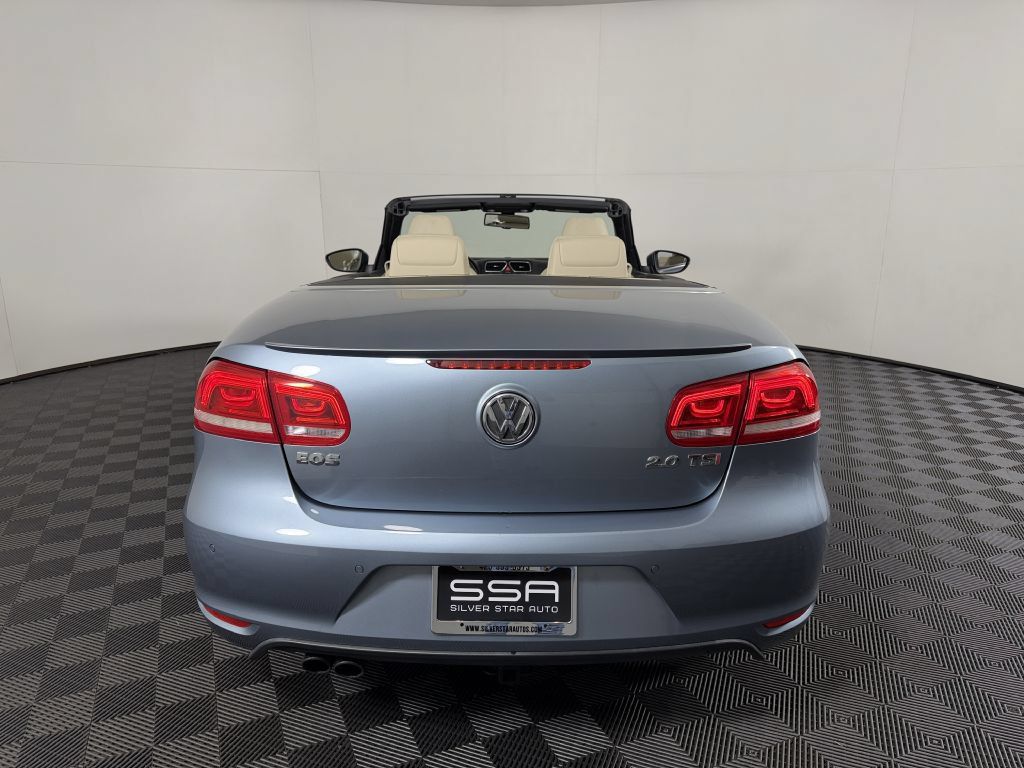 Used 2012 Volkswagen Eos Lux FWD image 6