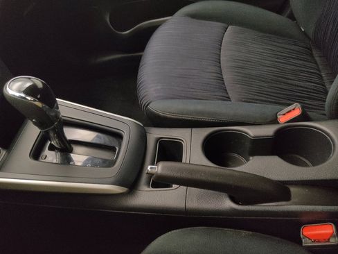 Used 2019 Nissan Sentra SV w/ Special Edition Package image 26