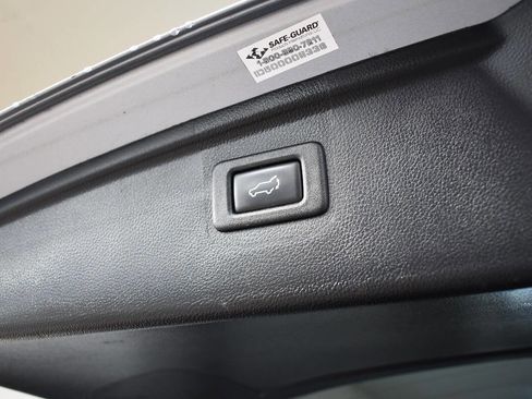 Used 2016 Subaru Outback 3.6R Limited image 45