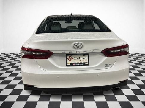Used 2024 Toyota Camry XLE w/ Navigation Package image 7
