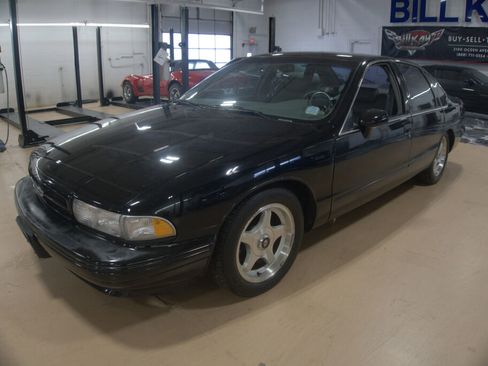 Used 1994 Chevrolet Impala SS image 1