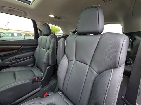 New 2025 Subaru Ascent Touring w/ Popular Package #2 image 20