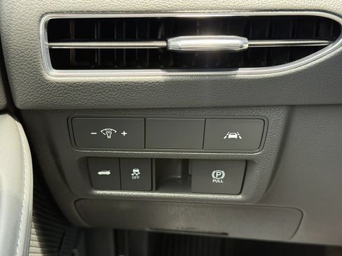 Used 2022 Hyundai Sonata Limited w/ Preferred Accessory Package FWD image 36
