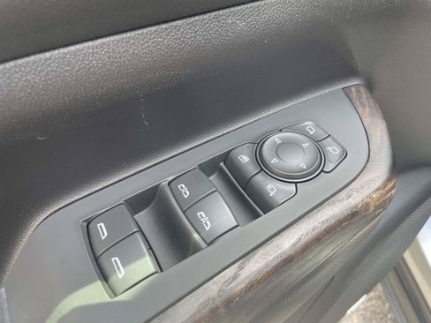 Used 2023 GMC Acadia Denali w/ Denali Ultimate Package FWD image 6
