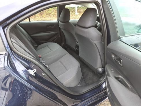 Used 2022 Toyota Corolla LE image 10