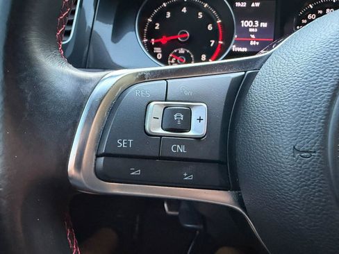 Used 2017 Volkswagen GTI Autobahn image 27