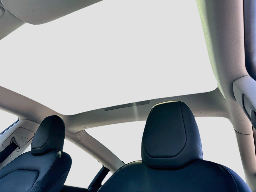 Used 2025 Tesla Model 3 Long Range RWD image 21