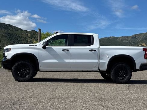 New 2026 Chevrolet Silverado 1500 ZR2 AWD/4WD image 7