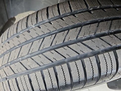 Used 2025 Nissan Kicks SV image 30