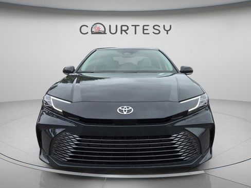 Certified 2025 Toyota Camry XLE FWD image 8