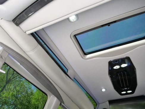 Used 2025 Chevrolet Express 2500 w/ Driver Convenience Package image 37