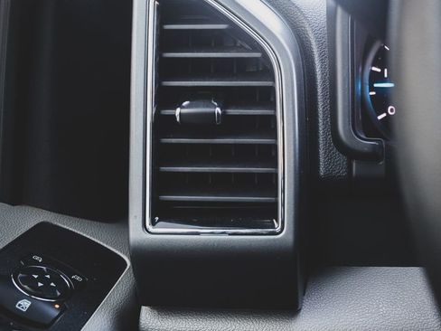 Used 2019 Ford F250 XLT image 4