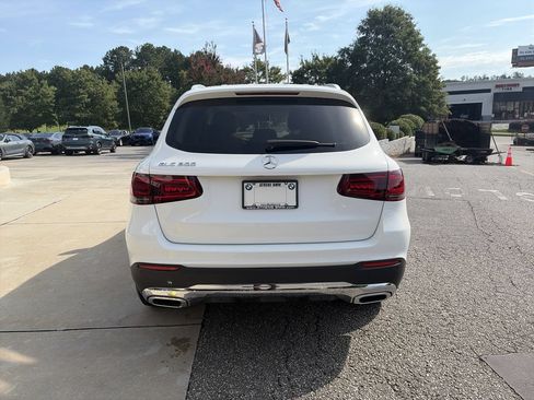 Used 2022 Mercedes-Benz GLC 300 image 7