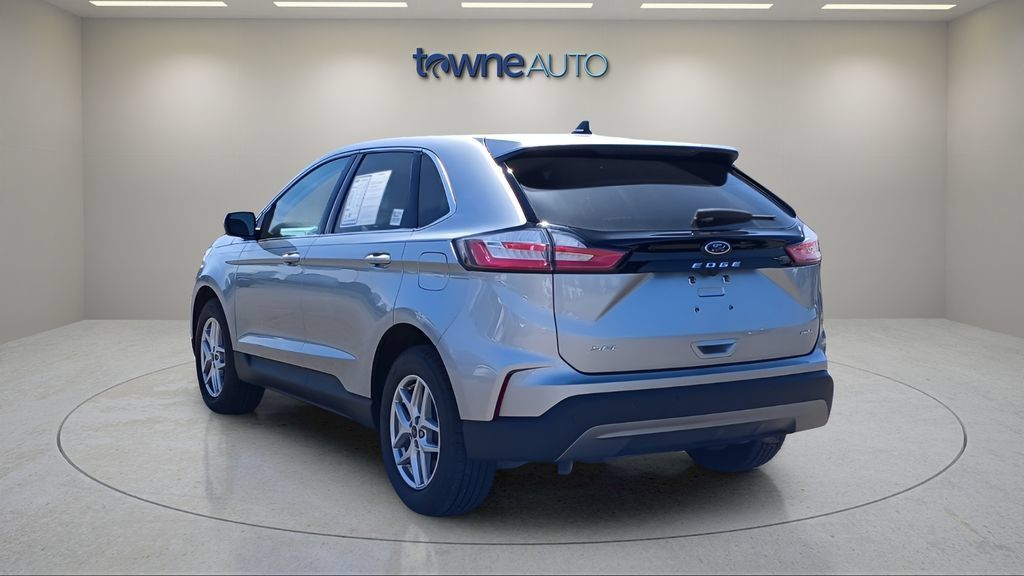 Used 2024 Ford Edge SEL w/ Convenience Package AWD/4WD image 4